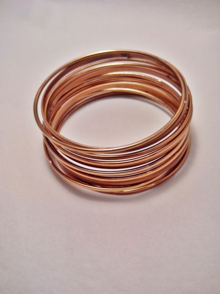 Conjunto de 12 pulseiras dourada